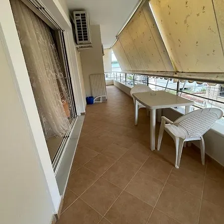 Kean Apartament * ساراندا